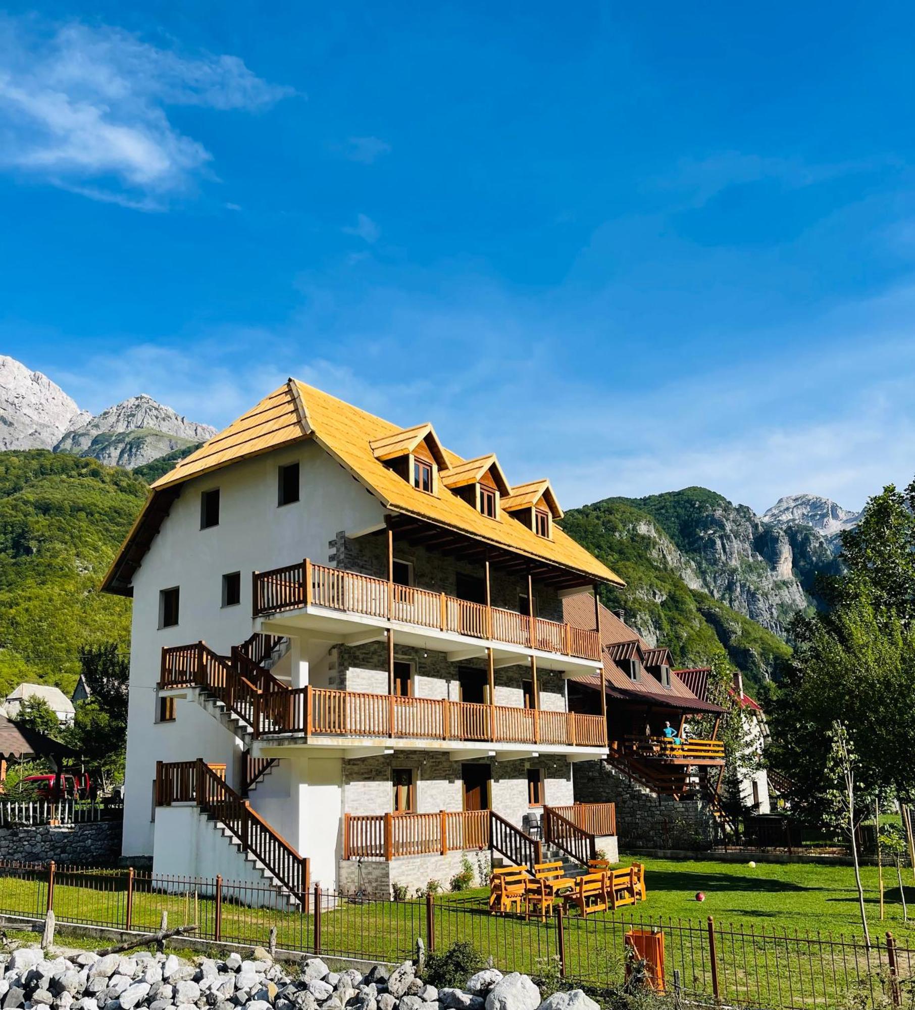 Thethi View Hotel Gjelaj Екстериор снимка